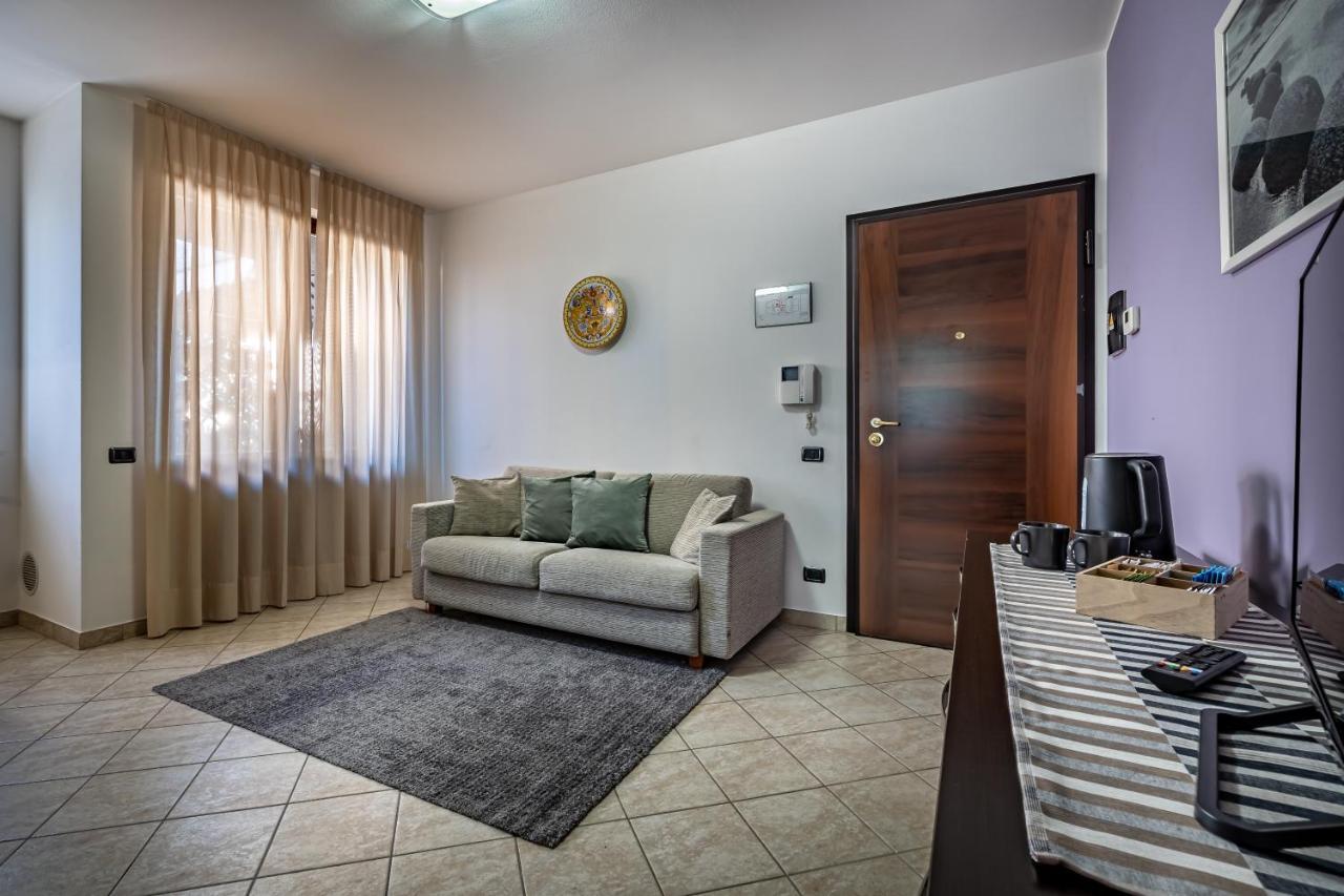 Casa Vacanze Arianna 罗西亚 外观 照片