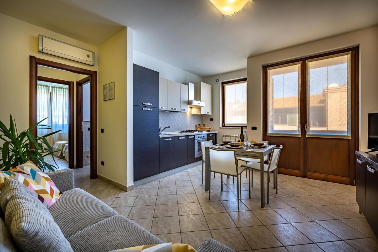 Casa Vacanze Arianna 罗西亚 外观 照片