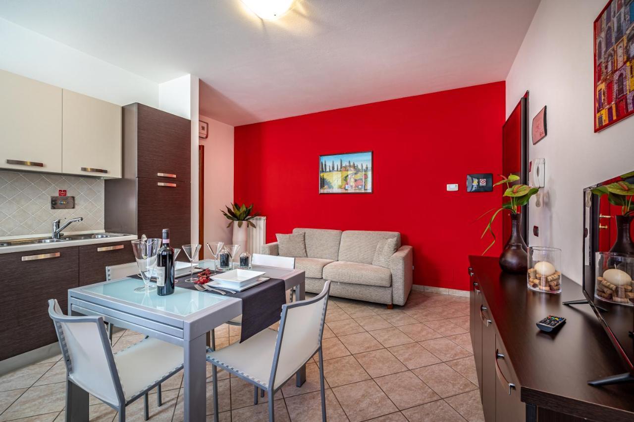 Casa Vacanze Arianna 罗西亚 外观 照片