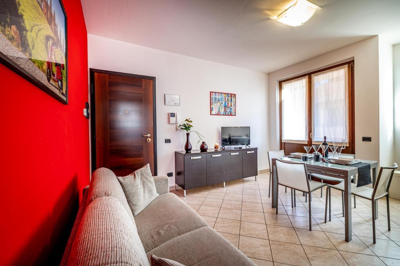 Casa Vacanze Arianna 罗西亚 外观 照片